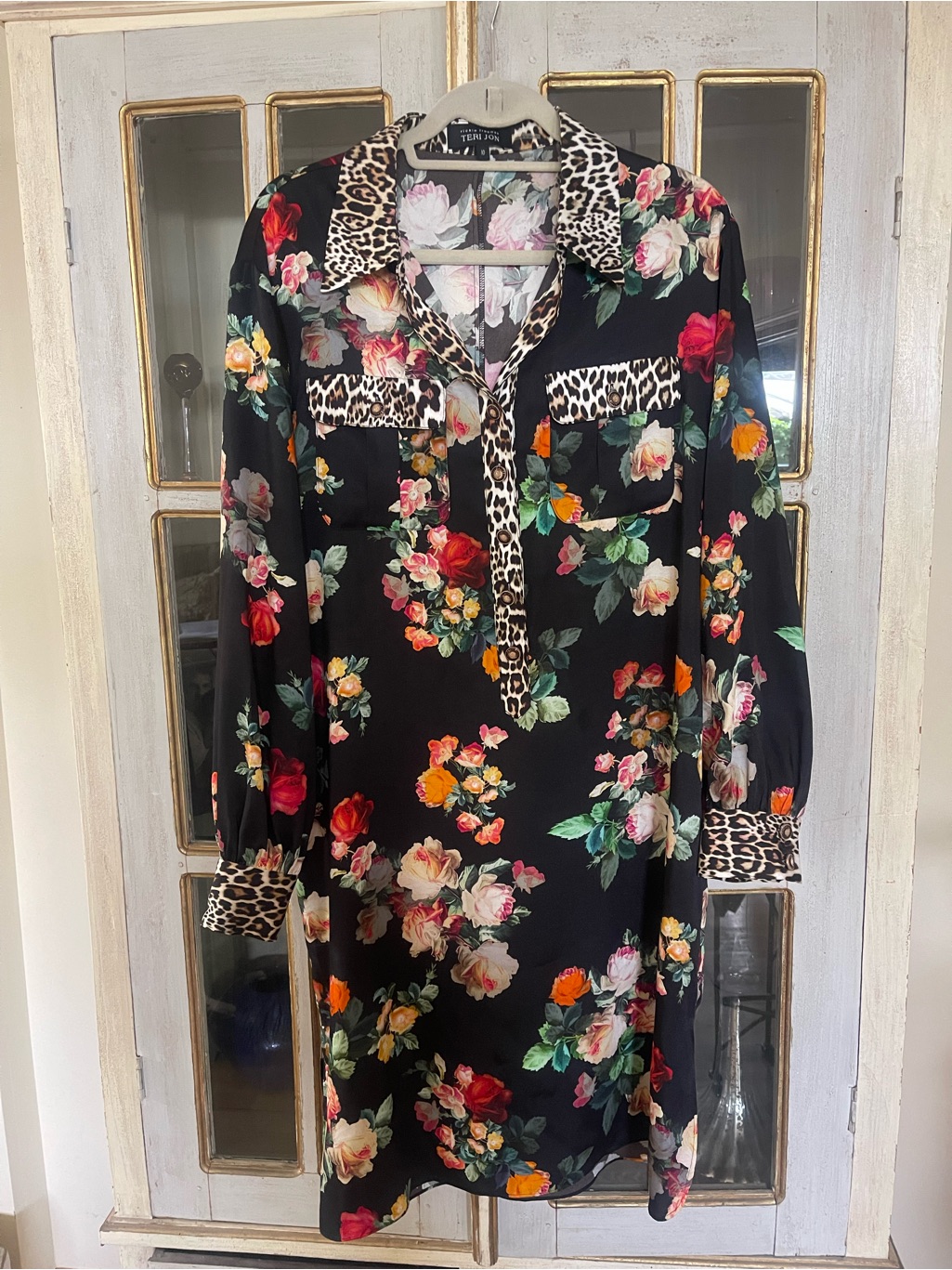 Teri Jon - Black Floral Print Shirt Dress W/Brown Leopard Print Collar & Cuffs.